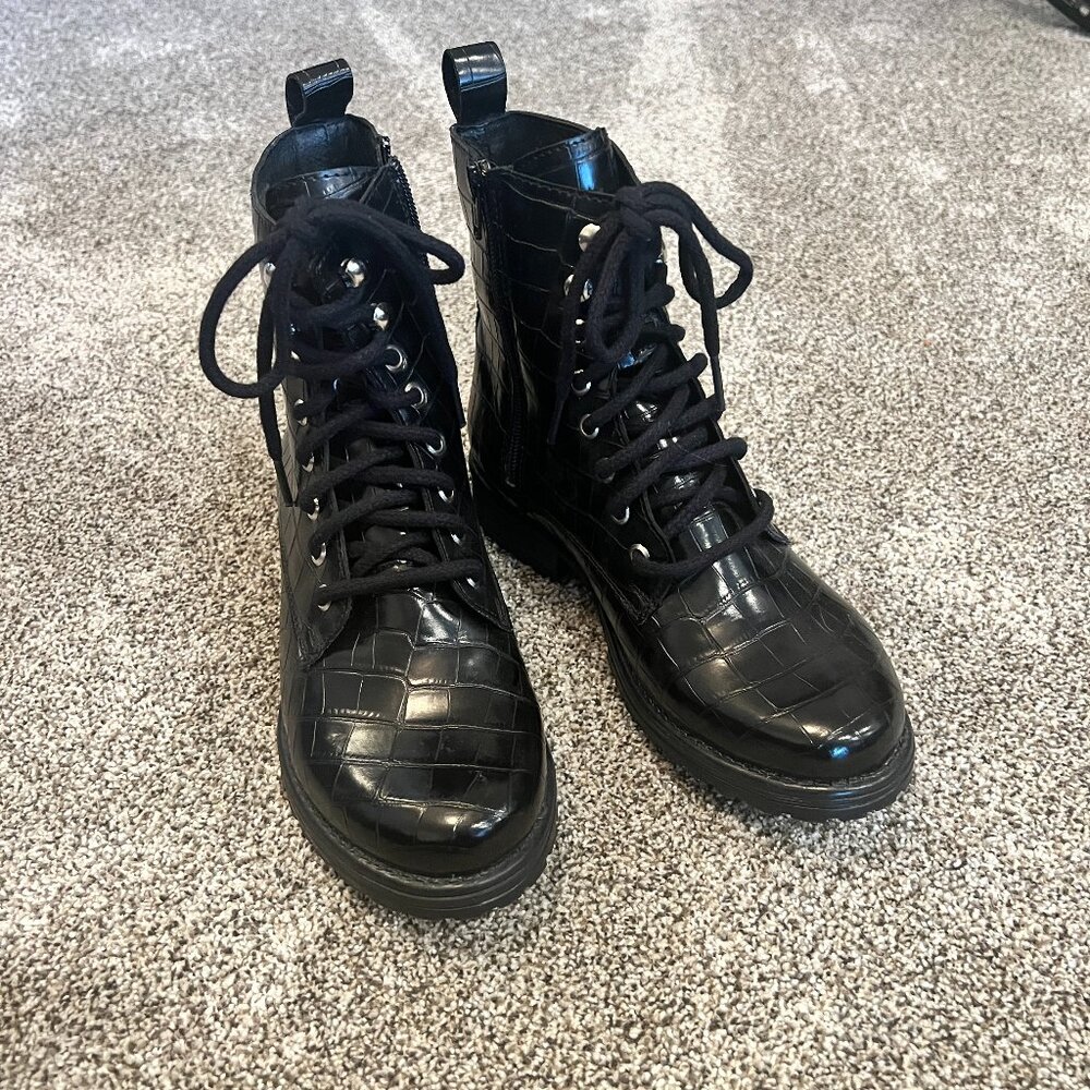 NWOT Steve Madden Black Combat Boots SZ 8.5